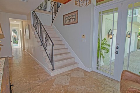 Casa en venta en Stuart, Florida, 3 dormitorios, 298.22 m2 № 2175836 - foto 7