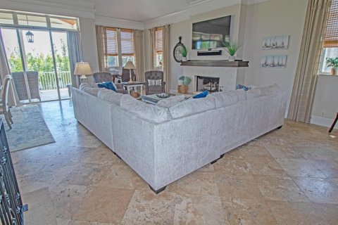 Casa en venta en Stuart, Florida, 3 dormitorios, 298.22 m2 № 2175836 - foto 21