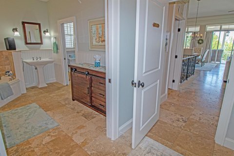 Casa en venta en Stuart, Florida, 3 dormitorios, 298.22 m2 № 2175836 - foto 30