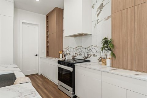 Casa en venta en Seminole, Florida, 4 dormitorios, 249.72 m2 № 2133476 - foto 14