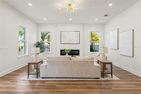 Casa en venta en Seminole, Florida, 4 dormitorios, 249.72 m2 № 2133476 - foto 5