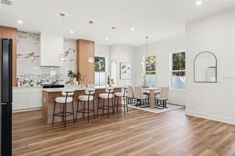 Casa en venta en Seminole, Florida, 4 dormitorios, 249.72 m2 № 2133476 - foto 11