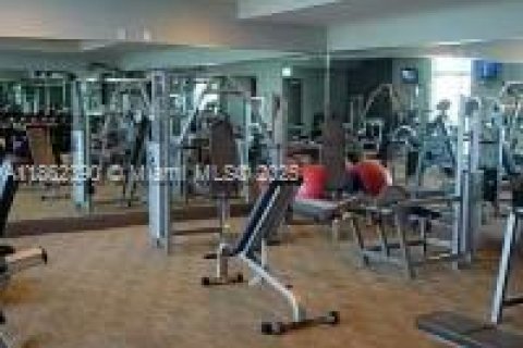 Condo in Miami, Florida, 1 bedroom  № 1891438 - photo 20