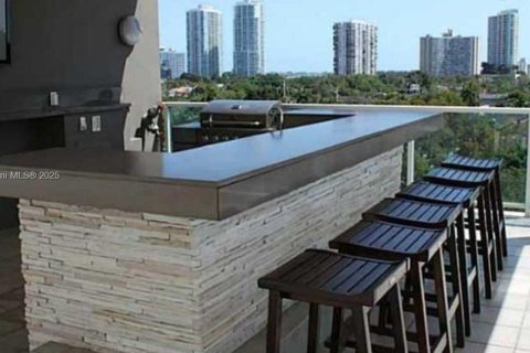 Condo in Miami, Florida, 1 bedroom  № 1891438 - photo 19