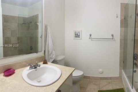 Condo in Miami, Florida, 1 bedroom  № 1891438 - photo 10