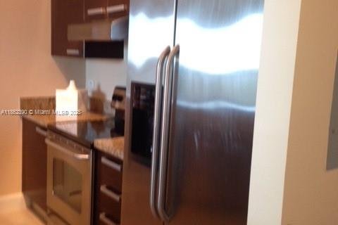Condo in Miami, Florida, 1 bedroom  № 1891438 - photo 3