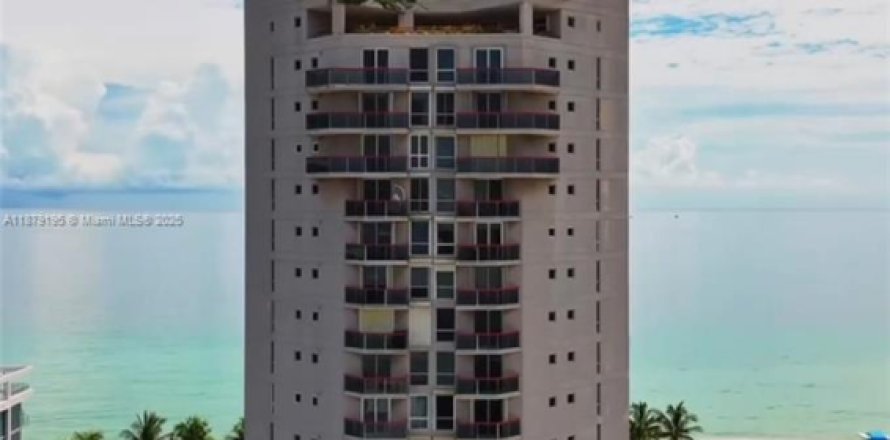 Condo à Miami Beach, Floride, 2 chambres  № 1924828