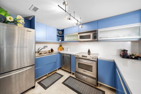 Condominio en alquiler en Miami Beach, Florida, 2 dormitorios, 114.27 m2 № 2062267 - foto 8