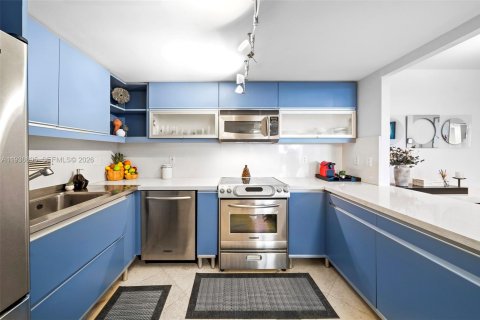 Condominio en alquiler en Miami Beach, Florida, 2 dormitorios, 114.27 m2 № 2062267 - foto 10