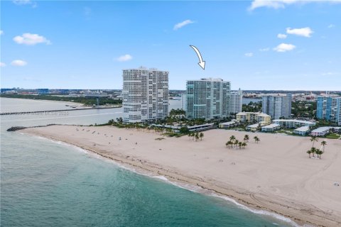Condominio en venta en Fort Lauderdale, Florida, 2 dormitorios, 140.56 m2 № 1968541 - foto 14
