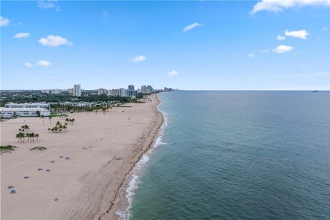 Condominio en venta en Fort Lauderdale, Florida, 2 dormitorios, 140.56 m2 № 1968541 - foto 12