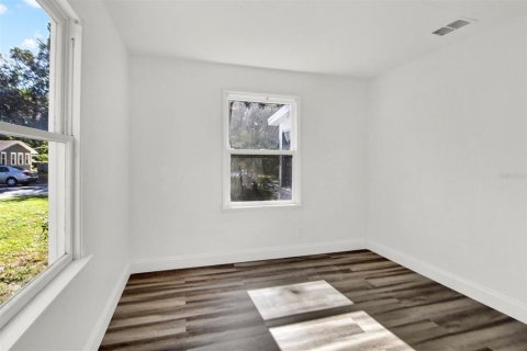 House in Saint Petersburg, Florida 3 bedrooms, 80.64 sq.m. № 1865914 - photo 18