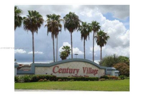 Condo in Pembroke Pines, Florida, 2 bedrooms  № 936010 - photo 21