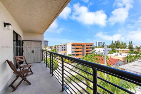 Купить кондоминиум в Майами-Бич, Флорида 2 спальни, 80.55м2, № 1985373 - фото 16