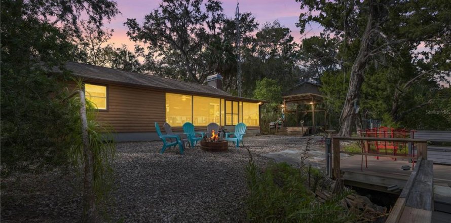 Villa ou maison à Homosassa, Floride 3 chambres, 155.7 m2 № 2414921