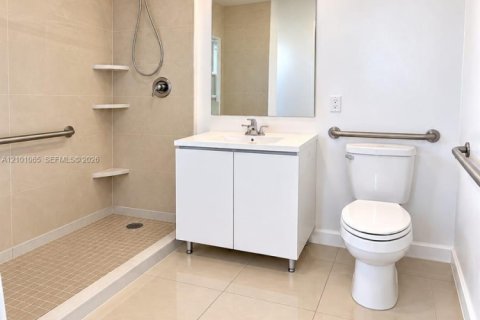Apartment in Miami, Florida 2 bedrooms, 1563.92 sq.m. № 2402457 - photo 2