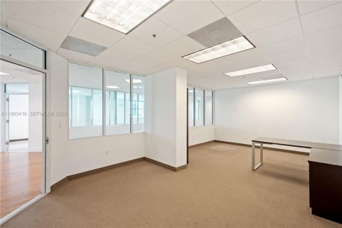 Immobilier commercial à vendre à North Miami Beach, Floride № 2255774 - photo 17