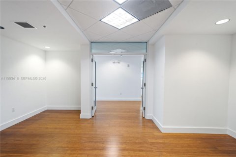 Immobilier commercial à vendre à North Miami Beach, Floride № 2255774 - photo 23