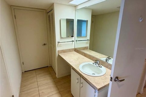 Copropriété à louer à Treasure Island, Floride: 1 chambre, 82.22 m2 № 2412531 - photo 7