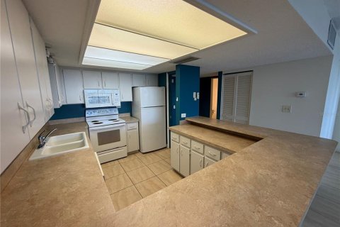 Copropriété à louer à Treasure Island, Floride: 1 chambre, 82.22 m2 № 2412531 - photo 2