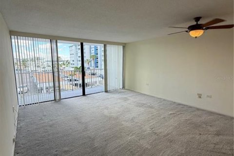 Copropriété à louer à Treasure Island, Floride: 1 chambre, 82.22 m2 № 2412531 - photo 4