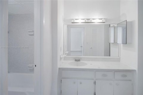 Condominio en venta en Miami Beach, Florida, 52.03 m2 № 1779916 - foto 5