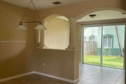 Condo in Homestead, Florida, 3 bedrooms № 2076159 - photo 4