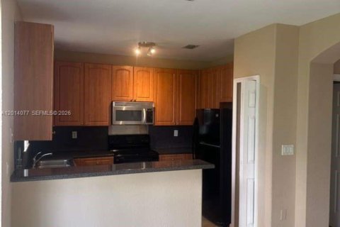 Condo in Homestead, Florida, 3 bedrooms № 2076159 - photo 3