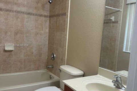Condo in Homestead, Florida, 3 bedrooms № 2076159 - photo 5
