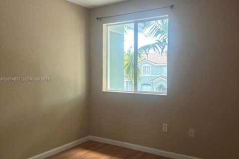 Condo in Homestead, Florida, 3 bedrooms № 2076159 - photo 12