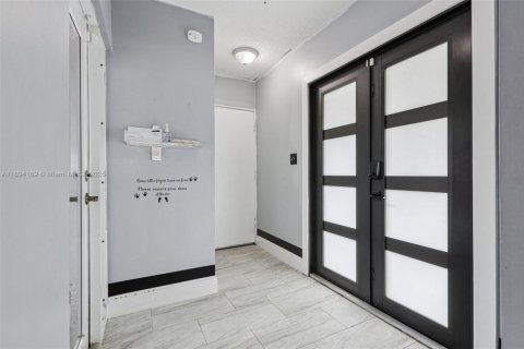 Villa ou maison à vendre à Sunrise, Floride: 3 chambres, 134.71 m2 № 1951246 - photo 6