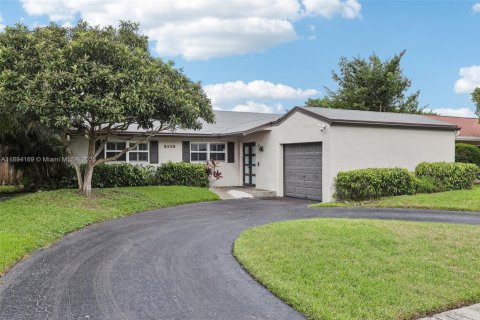 Villa ou maison à vendre à Sunrise, Floride: 3 chambres, 134.71 m2 № 1951246 - photo 1