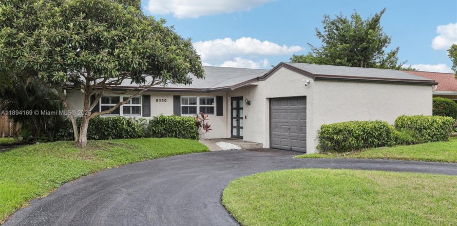 Villa ou maison à Sunrise, Floride 3 chambres, 134.71 m2 № 1951246