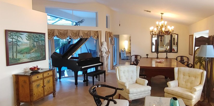 Casa en Jupiter, Florida 2 dormitorios, 228.26 m2 № 2188014