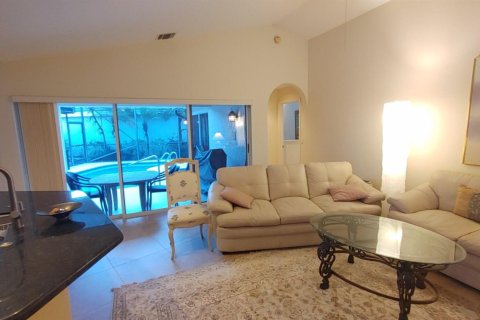 Casa en venta en Jupiter, Florida, 2 dormitorios, 228.26 m2 № 2188014 - foto 4