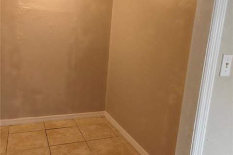Propiedad comercial en venta en Largo, Florida, 6 dormitorios, 182.09 m2 № 2371704 - foto 6