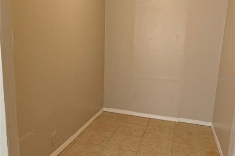 Propiedad comercial en venta en Largo, Florida, 6 dormitorios, 182.09 m2 № 2371704 - foto 14