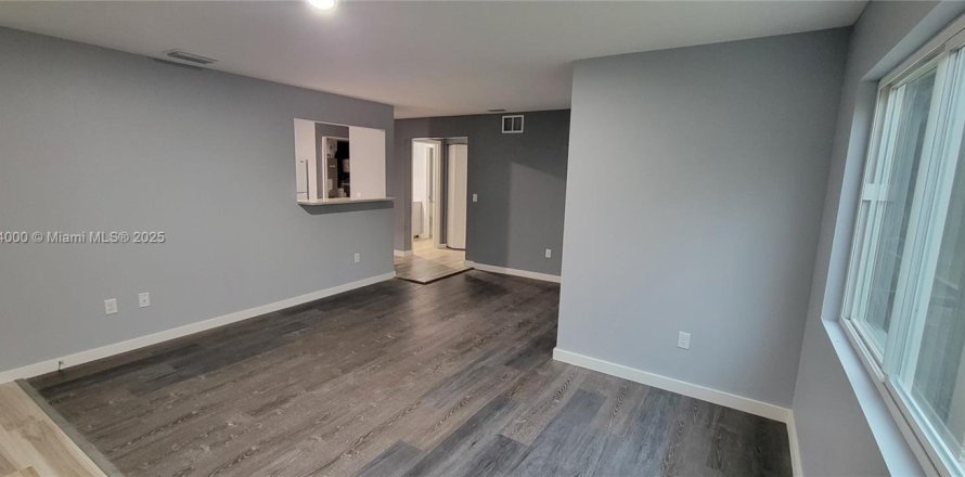 Condo à Tampa, Floride, 1 chambre  № 2077310