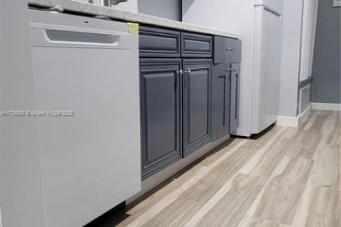 Copropriété à louer à Tampa, Floride: 1 chambre, 74.32 m2 № 2077310 - photo 5