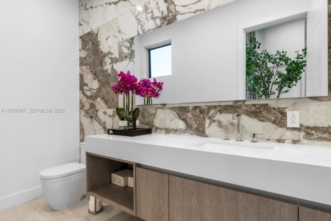 House in Plantation, Florida 5 bedrooms, 513.75 sq.m. № 2020059 - photo 17