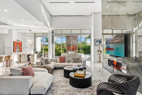 House in Plantation, Florida 5 bedrooms, 513.75 sq.m. № 2020059 - photo 25