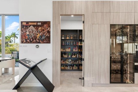 House in Plantation, Florida 5 bedrooms, 513.75 sq.m. № 2020059 - photo 30