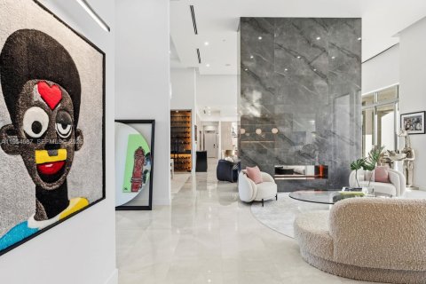 House in Plantation, Florida 5 bedrooms, 513.75 sq.m. № 2020059 - photo 21