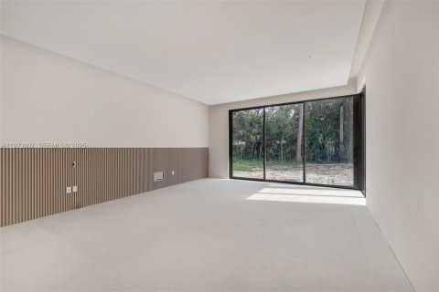 Casa en venta en Pinecrest, Florida, 7 dormitorios, 679.12 m2 № 1982579 - foto 11