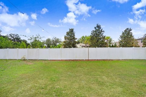 Casa en venta en Zephyrhills, Florida, 4 dormitorios, 192.59 m2 № 1721876 - foto 24