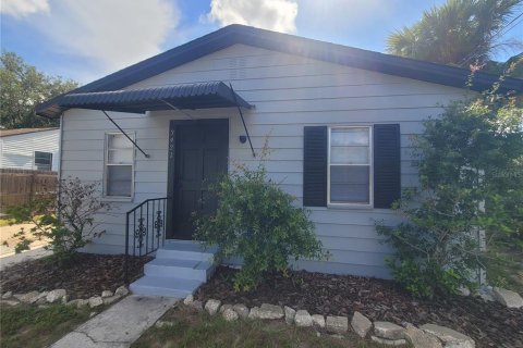 Casa en venta en Tampa, Florida, 3 dormitorios, 91.42 m2 № 1882939 - foto 4