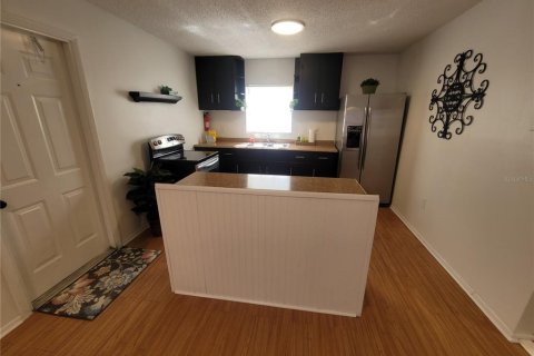 Casa en venta en Tampa, Florida, 3 dormitorios, 91.42 m2 № 1882939 - foto 15