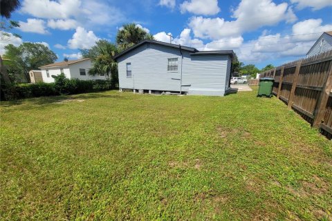 Casa en venta en Tampa, Florida, 3 dormitorios, 91.42 m2 № 1882939 - foto 27