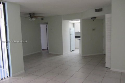 Condominio en venta en Miami, Florida, 1 dormitorio, 73.95 m2 № 1937348 - foto 7