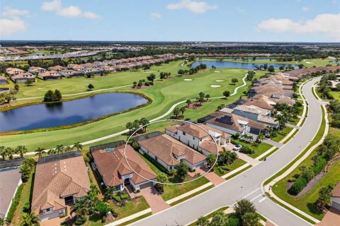 Villa ou maison à vendre à Bradenton, Floride: 3 chambres, 283.91 m2 № 2333998 - photo 3